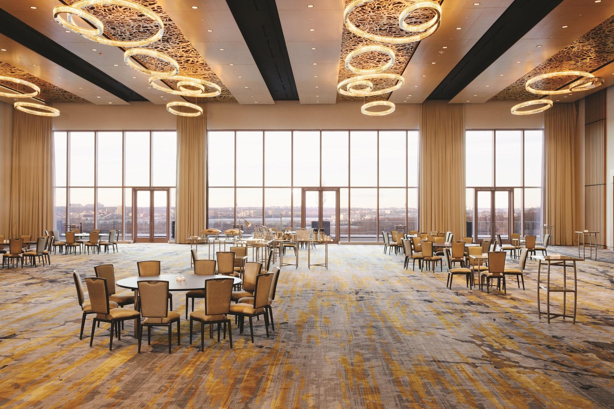 Отель Mgm National Harbor Оксон-Хилл Экстерьер фото