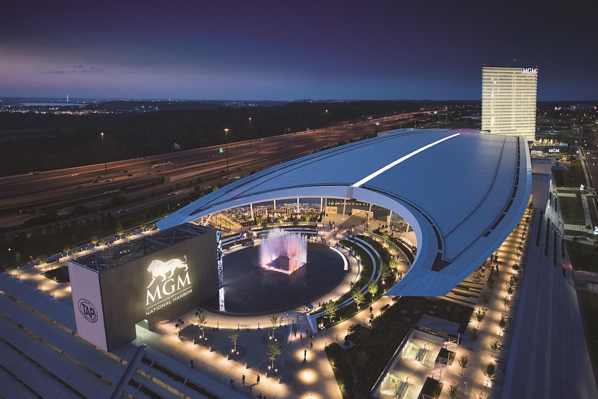 Отель Mgm National Harbor Оксон-Хилл Экстерьер фото